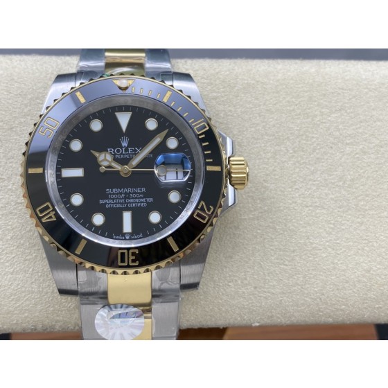 Rolex Gold and Black Submariner SUB Submariner
【 Diameter 】41mm
【 Movement 】 Equipped with an automatic mechanical movement
"Circle"