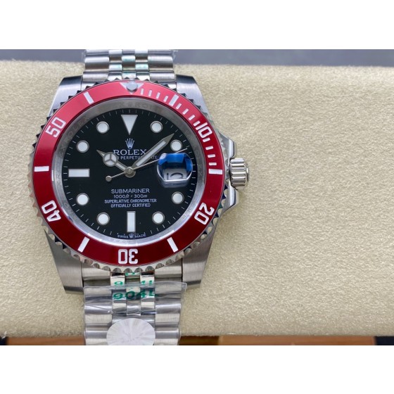 Rolex Red Submariner SUB
【 Diameter 】40mm
【 Movement 】 Equipped with an automatic mechanical movement
【 Circle Mouth 】 Tao