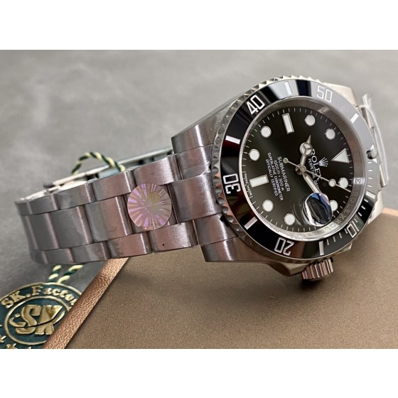 Rolex Submariner SUB
【 Diameter 】40mm
【 Movement 】 Equipped with an automatic mechanical movement
【 Circle Mouth 】 Tao
