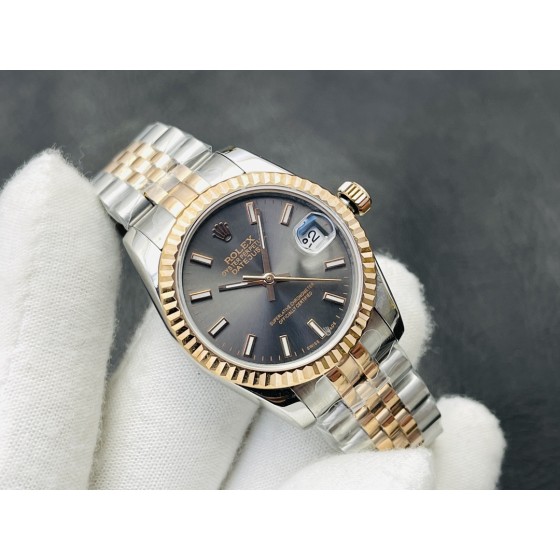 The mechanical movement of the Datejust 2836 lies in the fact that this version has achieved the following details consistent with the original:
1 ️ ️ case diameter consistent with the original 31