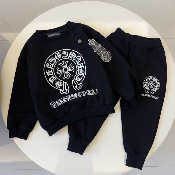 Kroxin, high-end children's clothing, boys' and girls' suits, made of pure cotton fabric, comfortable and good-looking to wear
Code size: 90/100/110/120/13