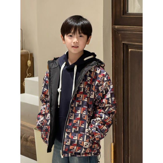 Fendi, high-end children's clothing, men's and girls' cotton-padded jackets, double-sided windbreaker cotton-padded jackets, with double-sided cotton filling, FF limited edition monoprint pattern, black surface with water repellency function