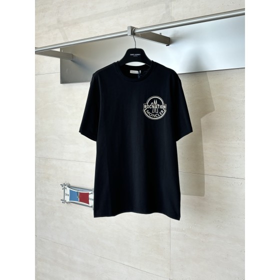 Moncle*/ Roc Nation by JAY-Z co-branded offset large-label short-sleeved T-shirt

Size