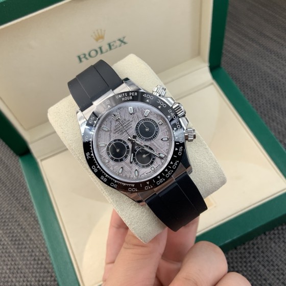 Rolex Daytona 2026! The movement is made of 4130 with a thickness of 12.2mm! Original mold opening!
Rolex - Daytona Meteorite Dial!
"Size"
