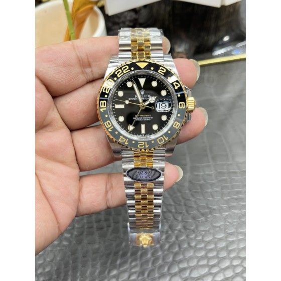 Rolex GMT Master /40mm Golden Egg /
The movement is 3285 fully automatic mechanical